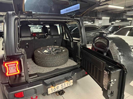 Jeep Wrangler — photo 19