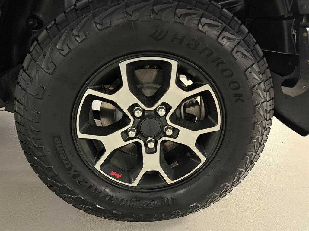 Jeep Wrangler — photo 20