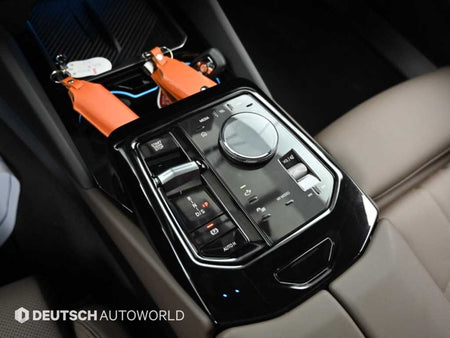 BMW 5-Series — photo 09