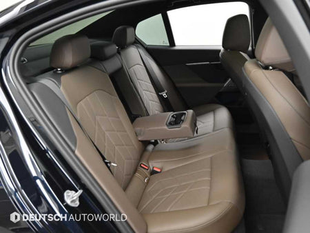 BMW 5-Series — photo 12