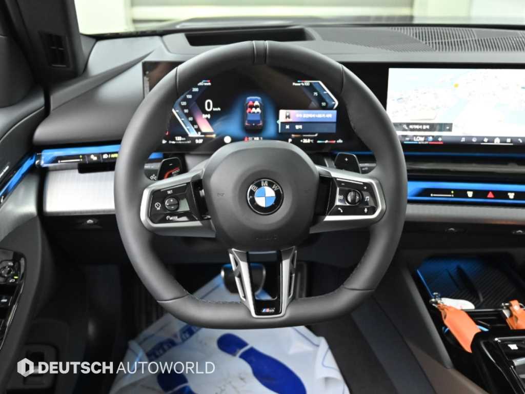 BMW 5-Series — photo 13