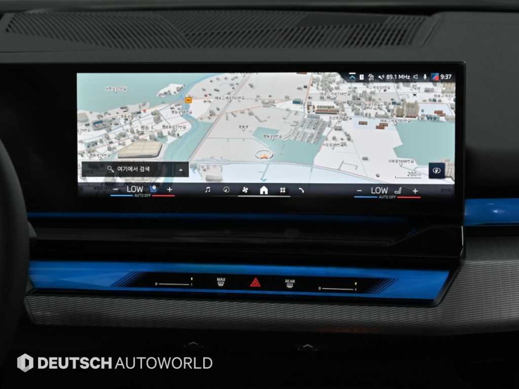 BMW 5-Series — photo 14