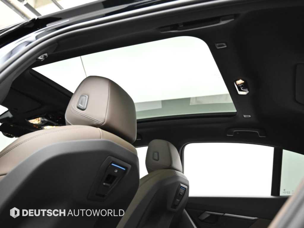 BMW 5-Series — photo 18