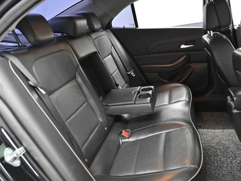 CHEVROLET Malibu — photo 12