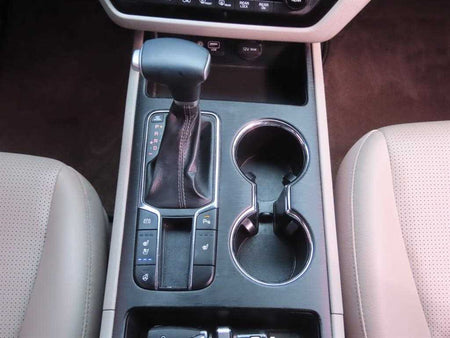 Kia Carnival — photo 13