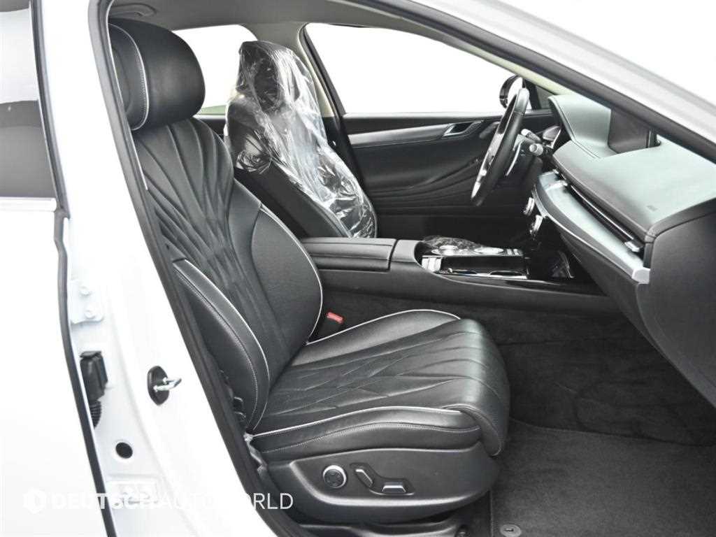 Genesis G80 — photo 10