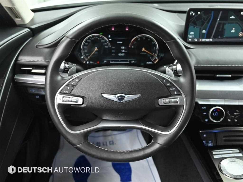 Genesis G80 — photo 13