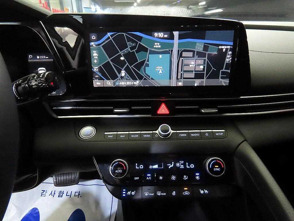 Hyundai Avante — photo 11