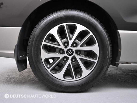 Hyundai Starex — photo 05