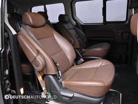 Hyundai Starex — photo 12
