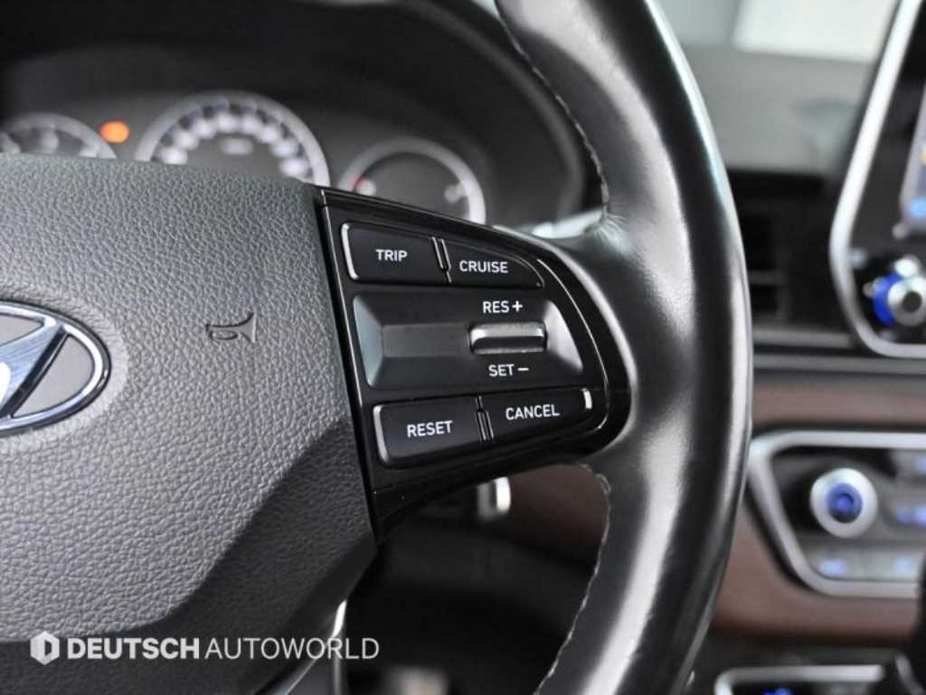 Hyundai Starex — photo 17