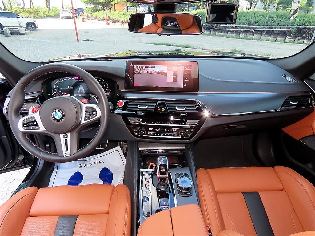 BMW M5 — photo 07