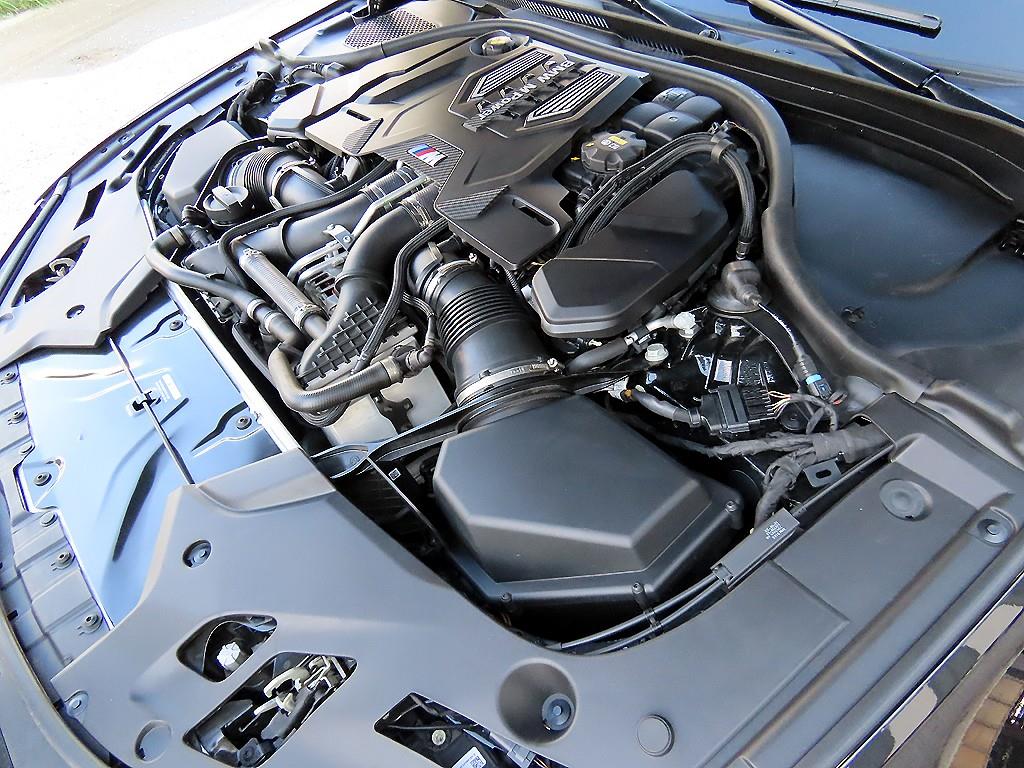 BMW M5 — photo 19
