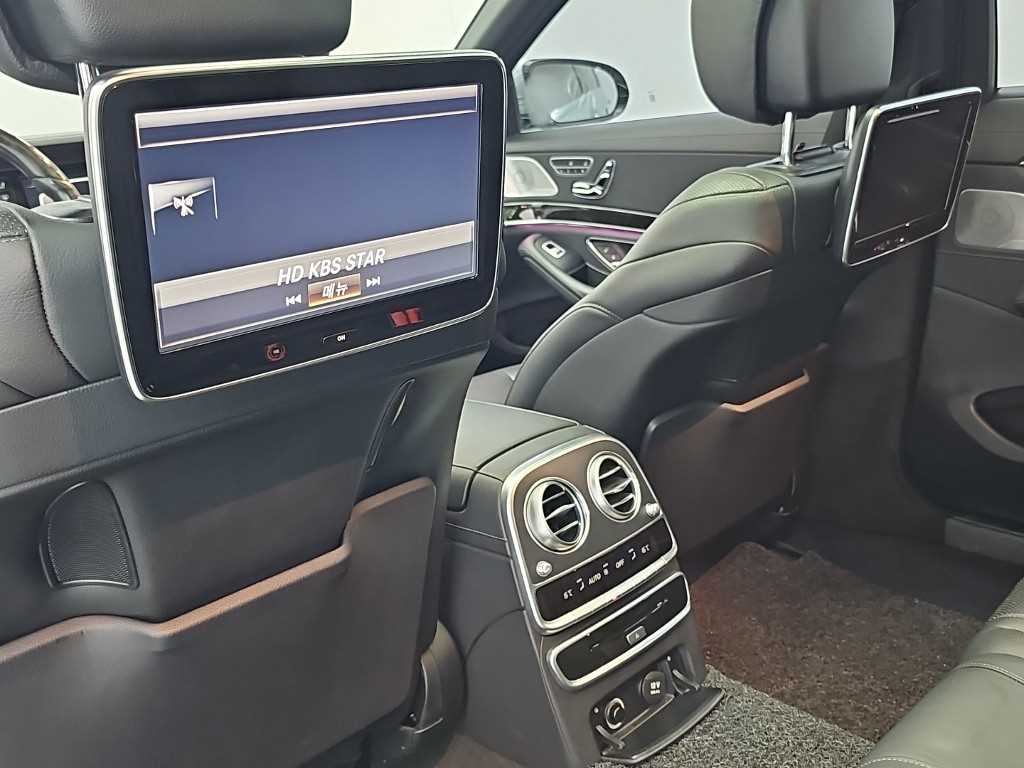 Mercedes-Benz S-Class — photo 13