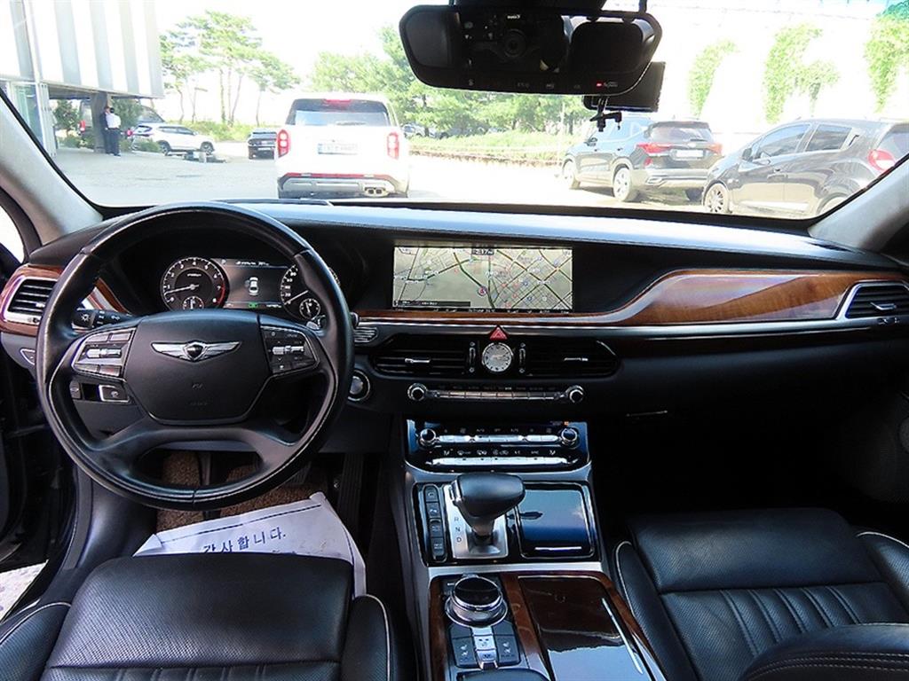 Genesis EQ900 — photo 07