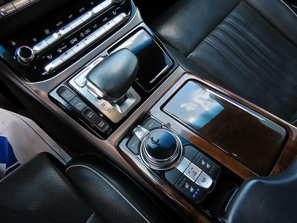 Genesis EQ900 — photo 11