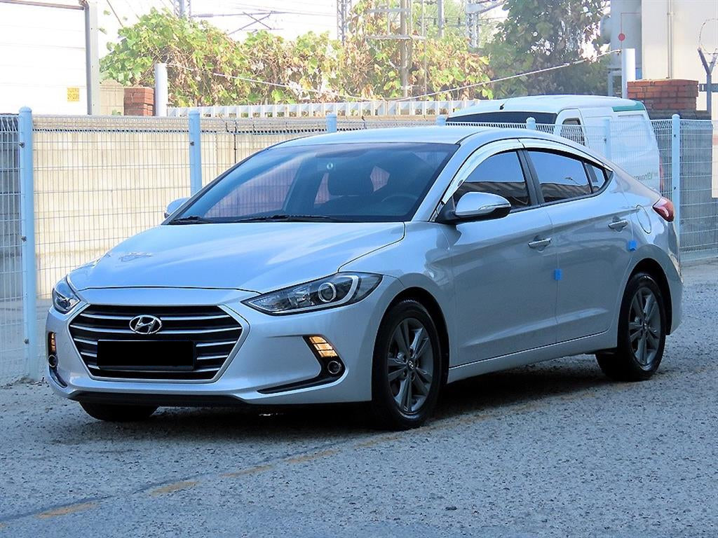 Hyundai Avante — photo 02