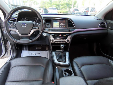 Hyundai Avante — photo 07