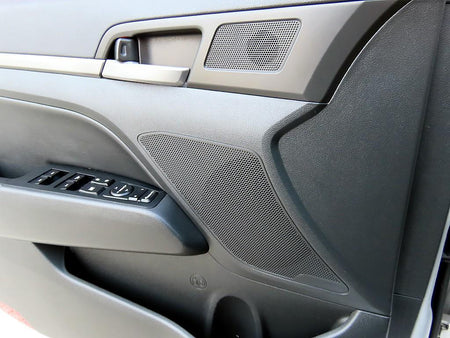 Hyundai Avante — photo 11