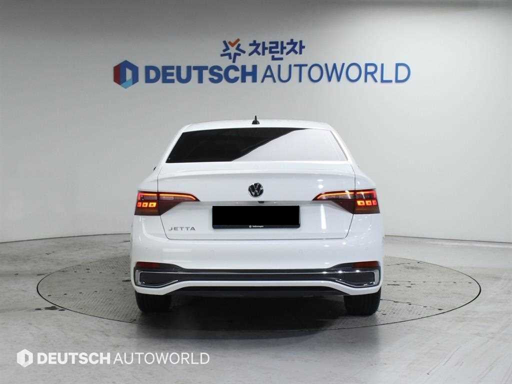 Volkswagen Jetta — photo 04