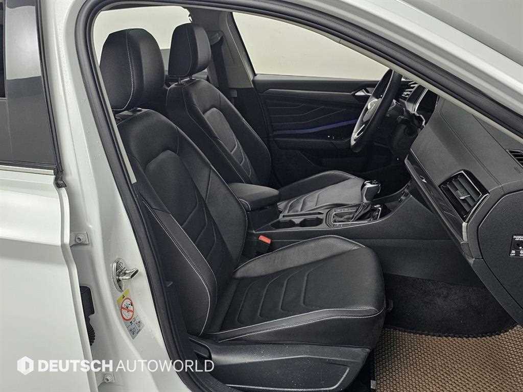 Volkswagen Jetta — photo 10