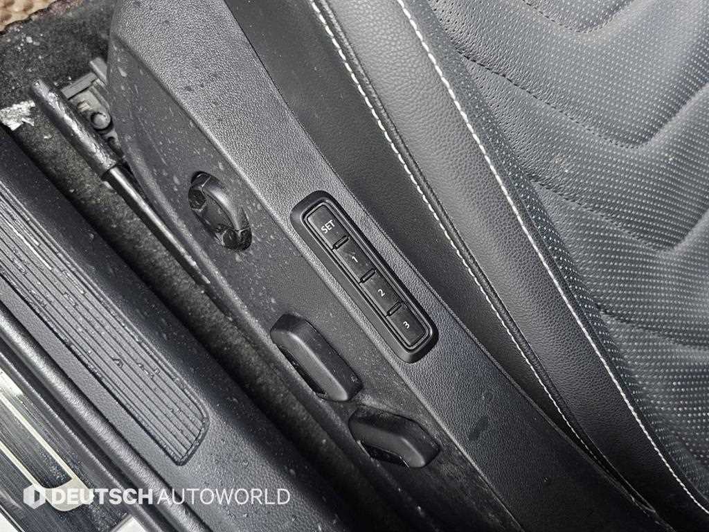 Volkswagen Jetta — photo 17