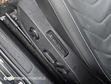 Volkswagen Jetta — photo 17