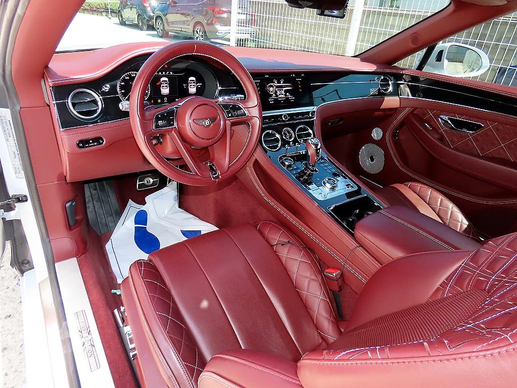 Bentley Continental — photo 11