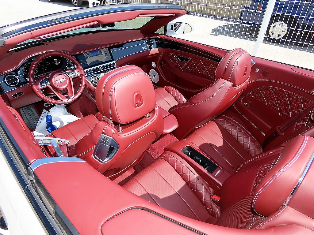 Bentley Continental — photo 16