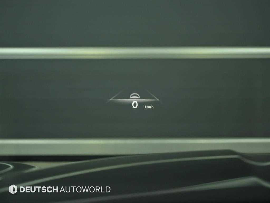 Genesis GV70 — photo 17