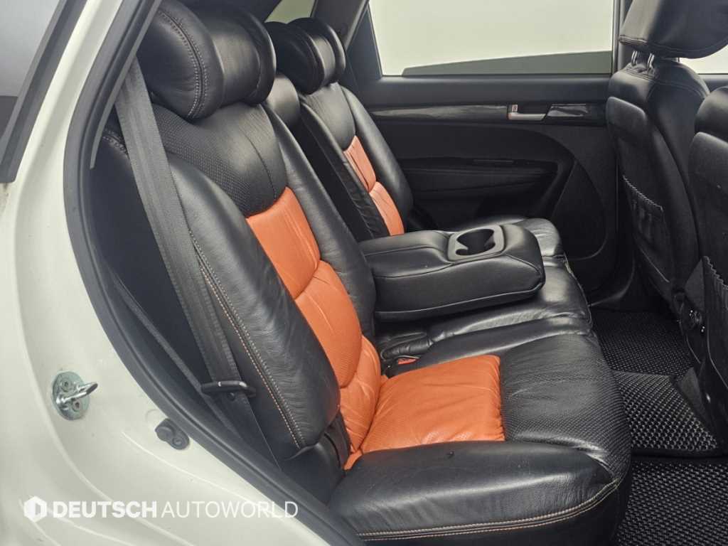 Kia Sorento — photo 12