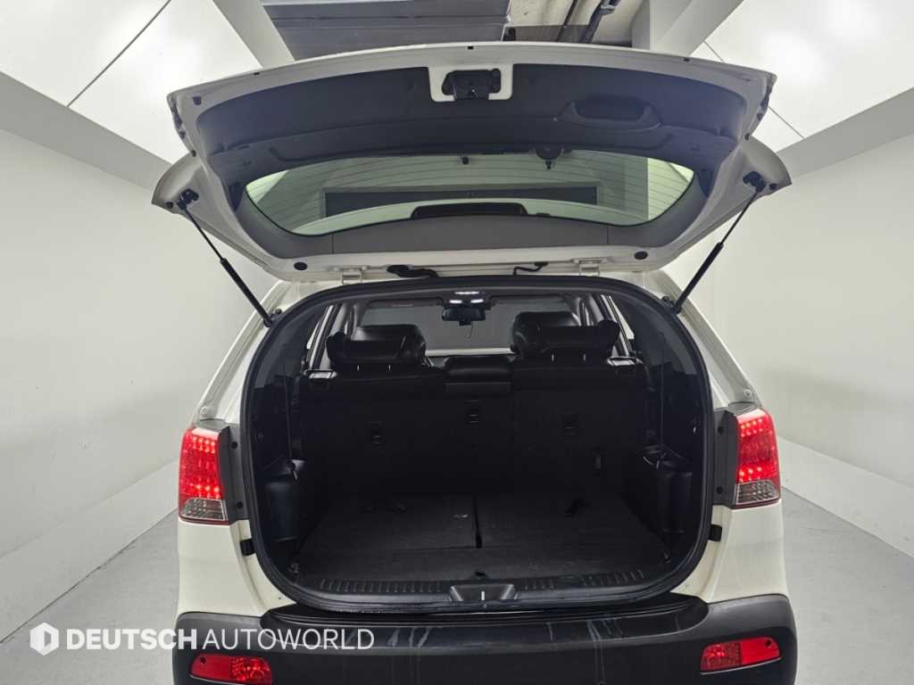 Kia Sorento — photo 19
