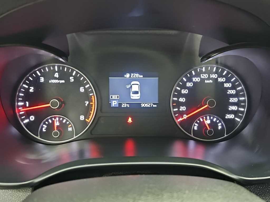 Kia K5 — photo 06