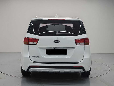 Kia Carnival — photo 03