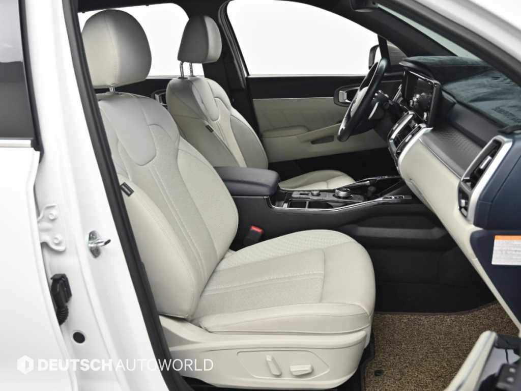 Kia Sorento — photo 11