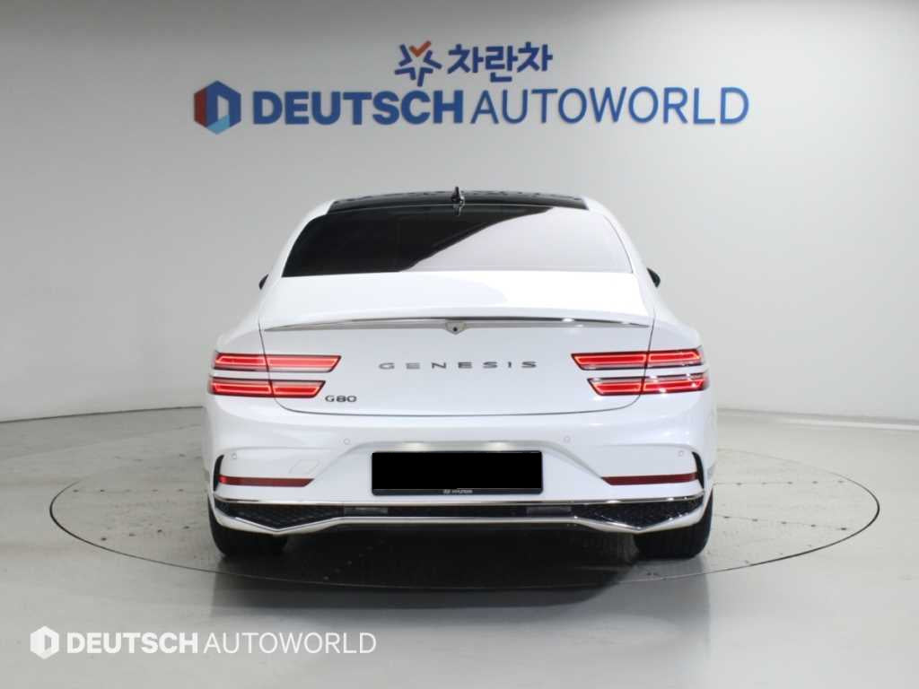 Genesis G80 — photo 04