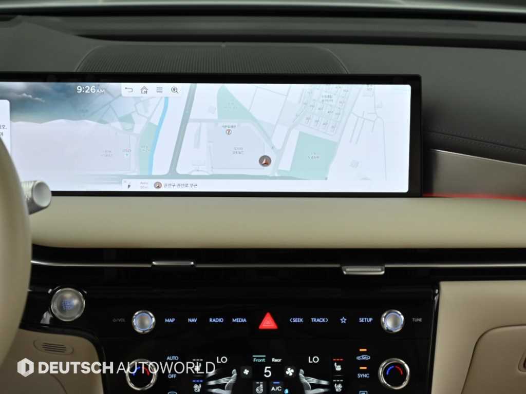 Genesis G80 — photo 14