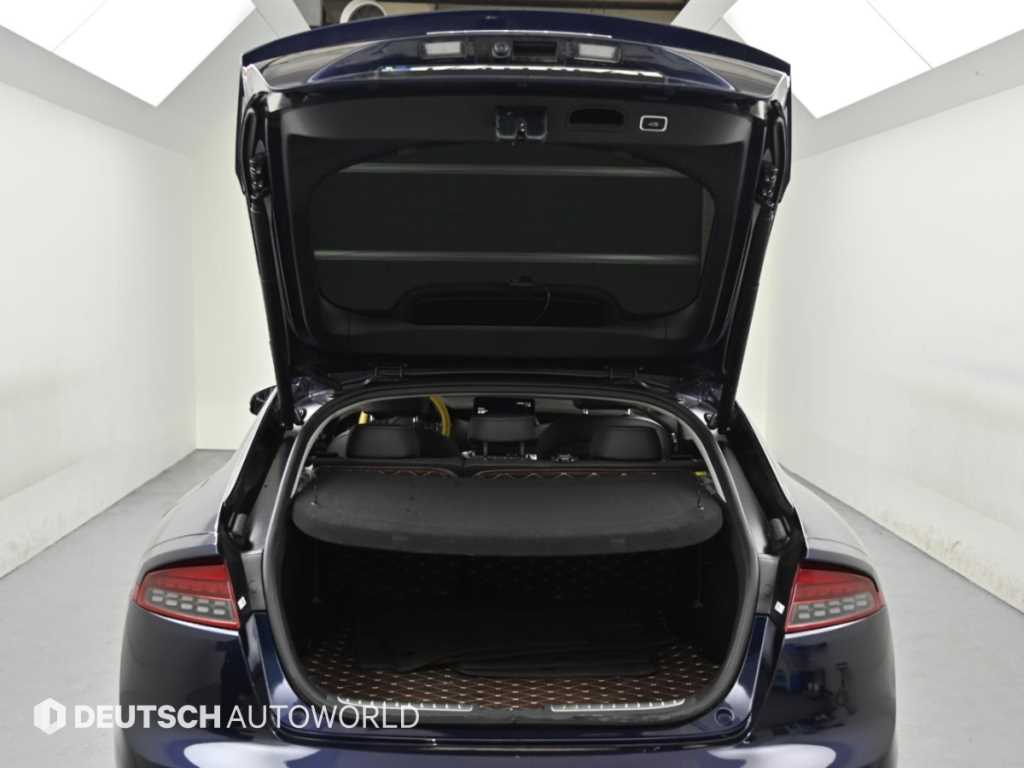 Kia Stinger — photo 05