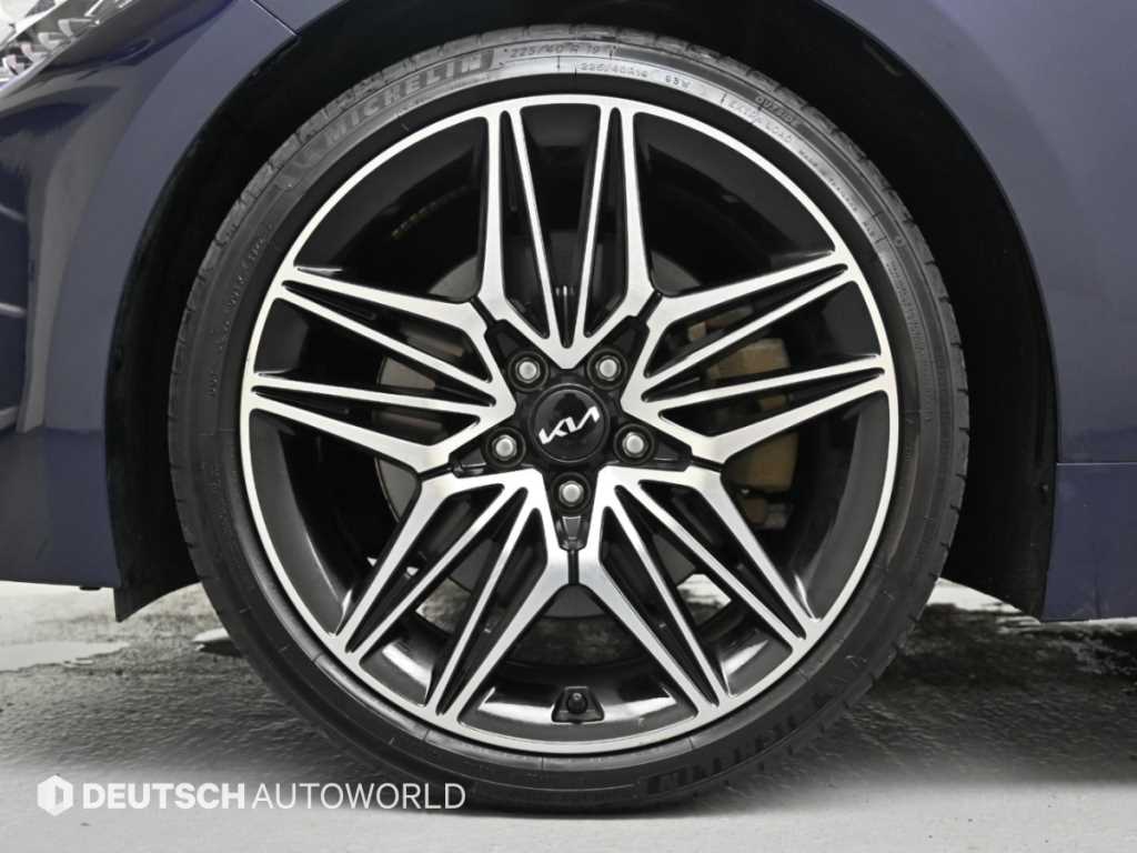 Kia Stinger — photo 06