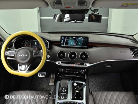 Kia Stinger — photo 08