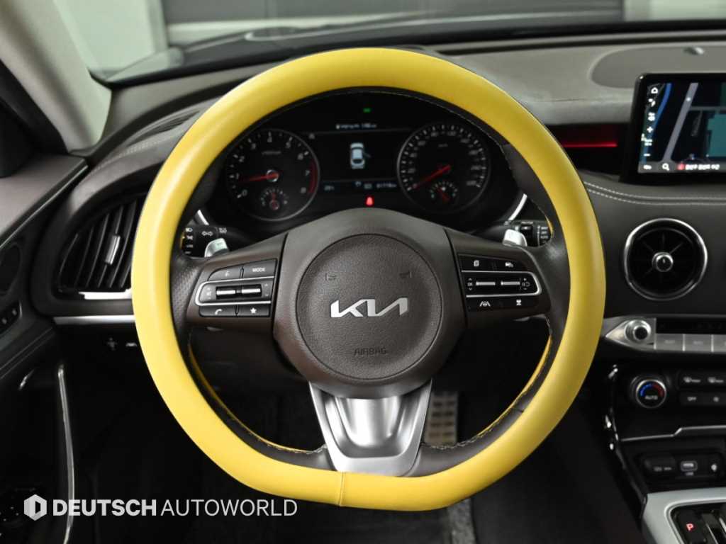 Kia Stinger — photo 13