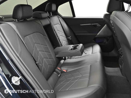 BMW 5-Series — photo 12