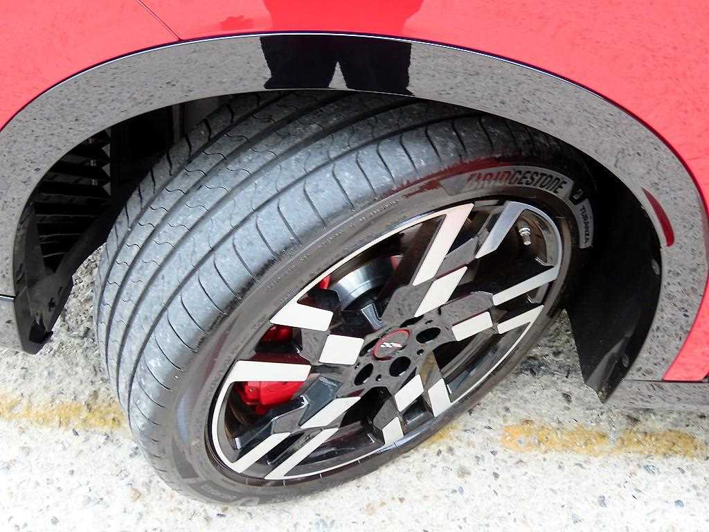 Mini Countryman — photo 20