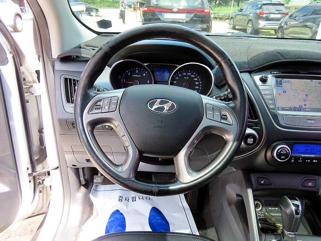 Hyundai Tucson — photo 08