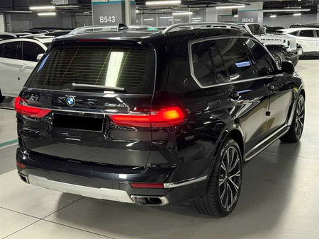 BMW X7 — photo 05
