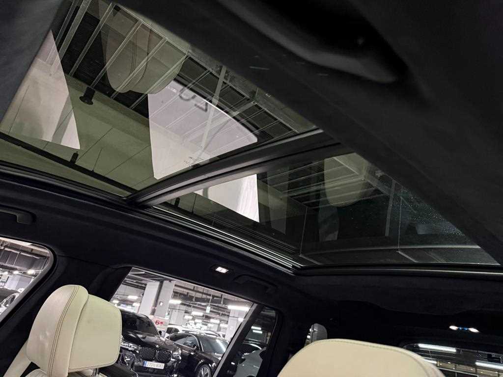 BMW X7 — photo 15