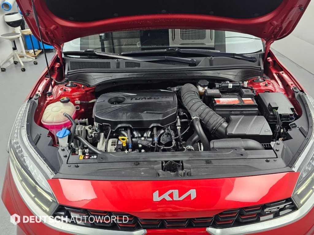 Kia K3 — photo 06