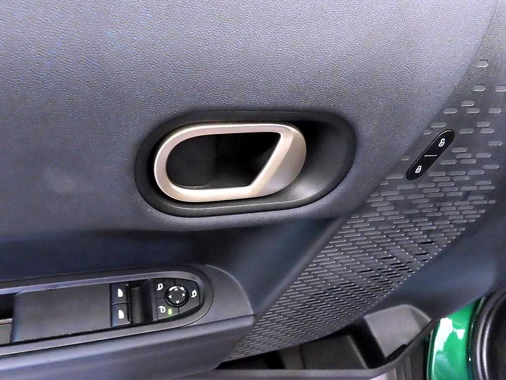 Mini Cooper — photo 17