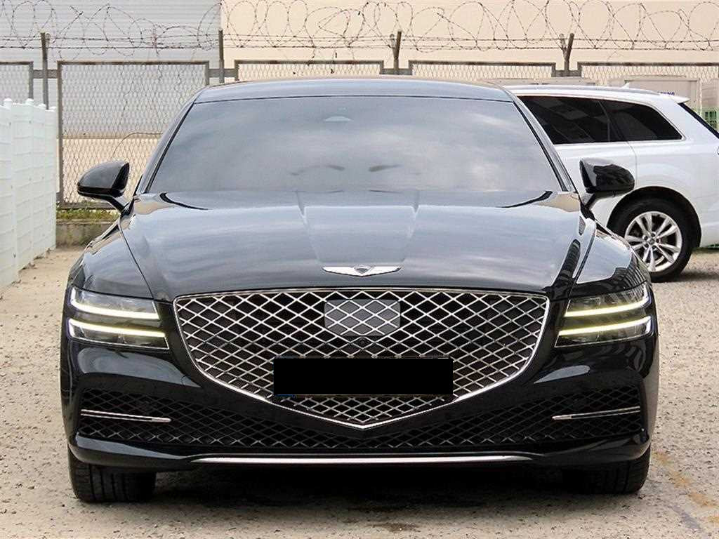 Genesis G80 — photo 01