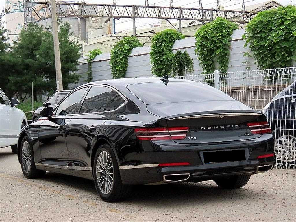 Genesis G80 — photo 03
